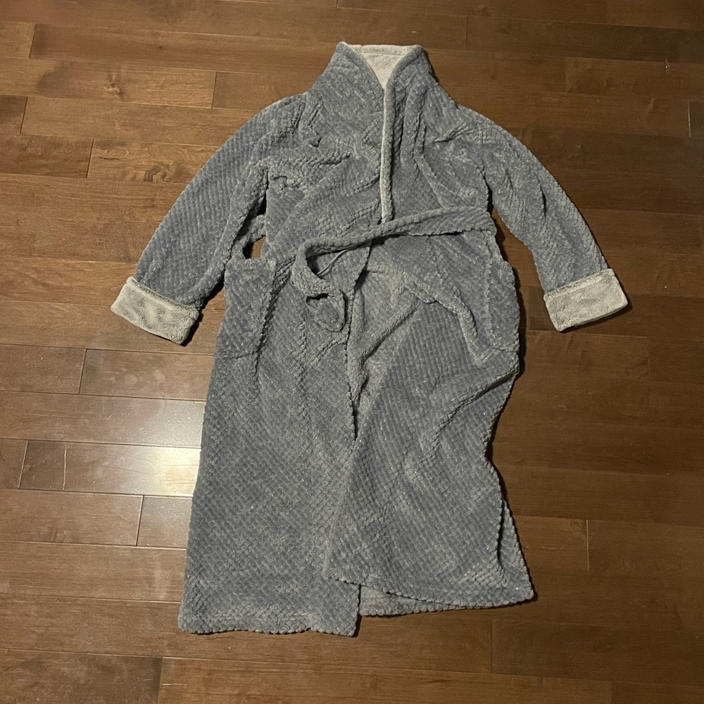 Carole Hochman Robe